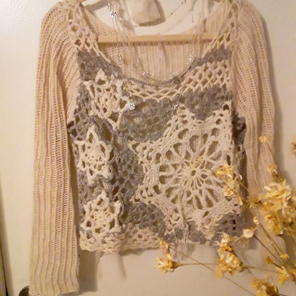 (2) Free People Ivory/Gray Crochet Sweater Sz M - Picture 1 of 8